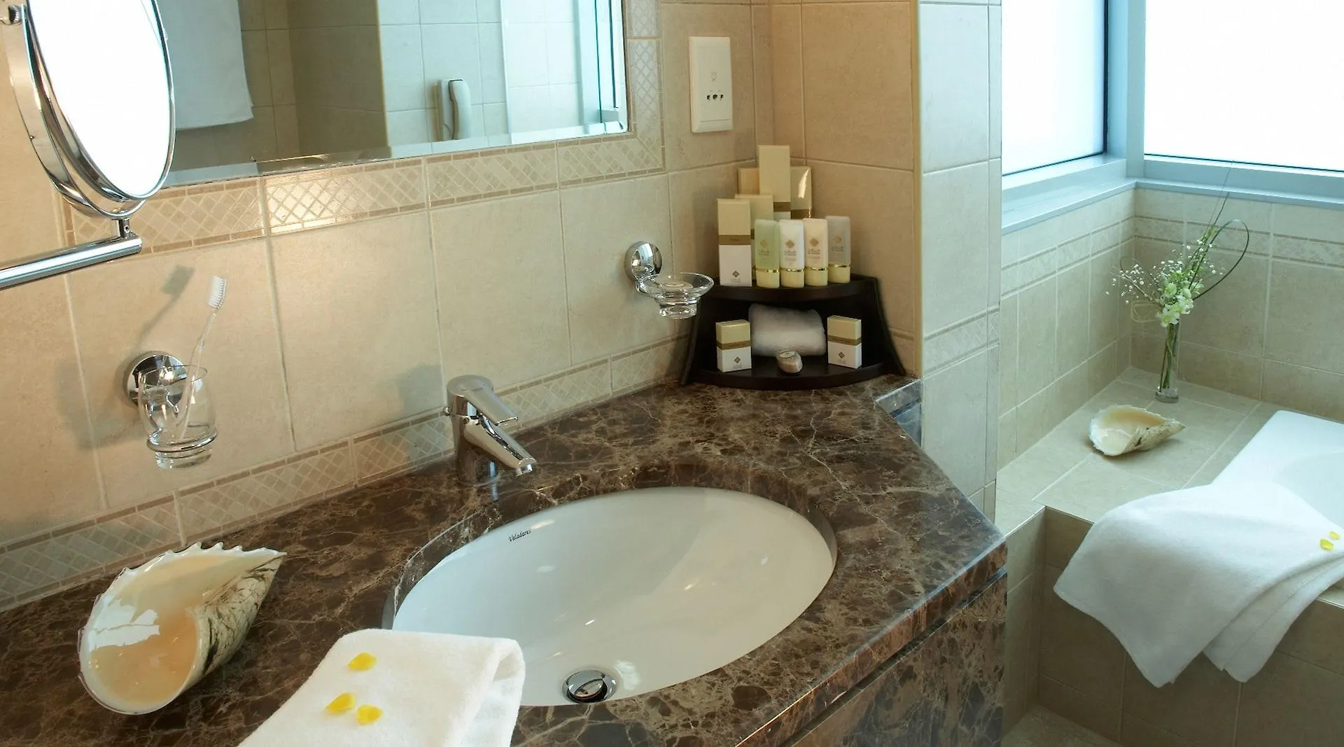 Апарт-отель Al Manzel Hotel Apartments Абу-Даби
