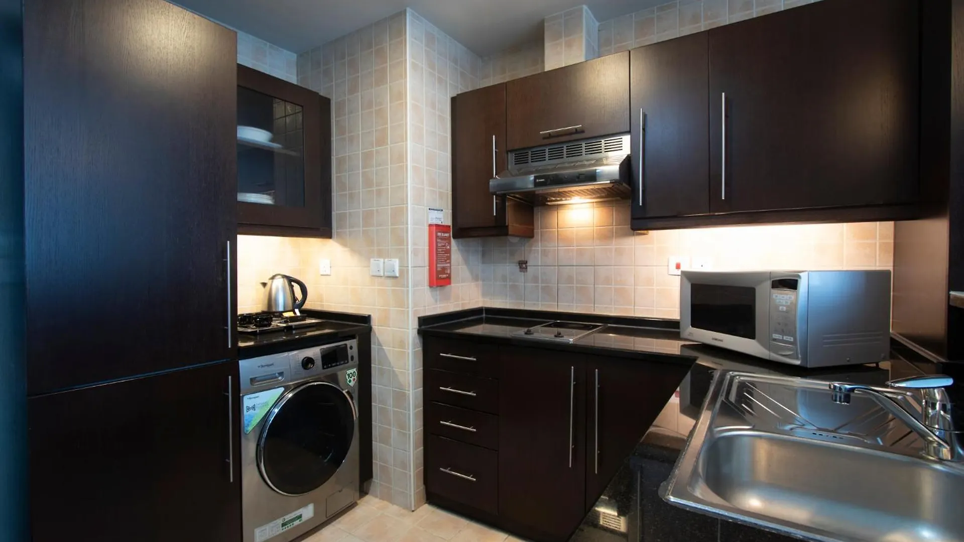 Al Manzel Hotel Apartments Abu Dzabi Apartmanhotel