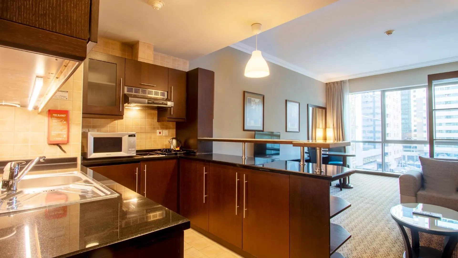 Al Manzel Hotel Apartments Abu Dzabi 4*,